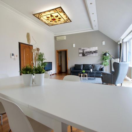 בודפשט Standerd Apartment By Hi5 - Lovag Family Suites מראה חיצוני תמונה