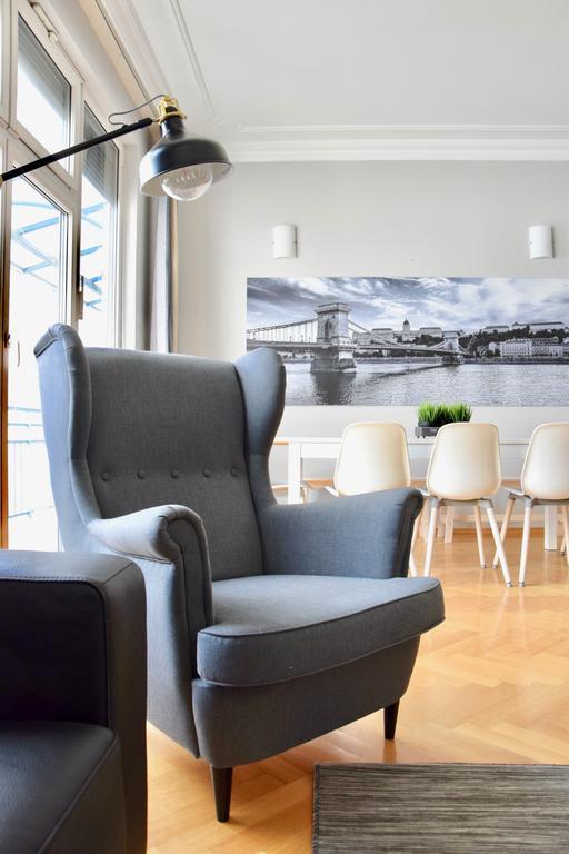 בודפשט Standerd Apartment By Hi5 - Lovag Family Suites מראה חיצוני תמונה