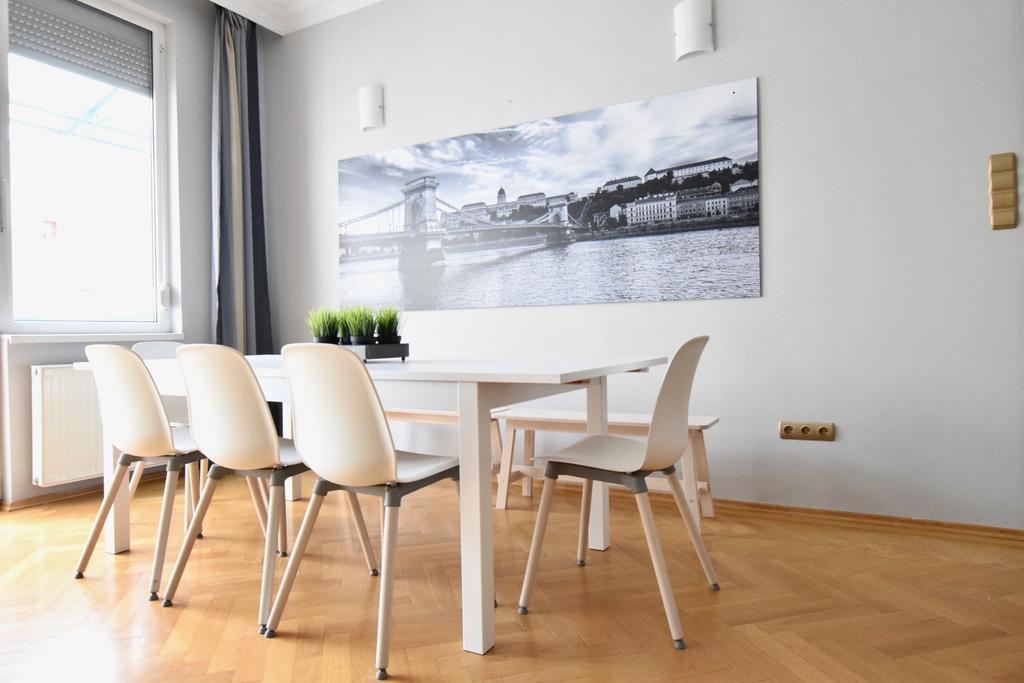 בודפשט Standerd Apartment By Hi5 - Lovag Family Suites מראה חיצוני תמונה