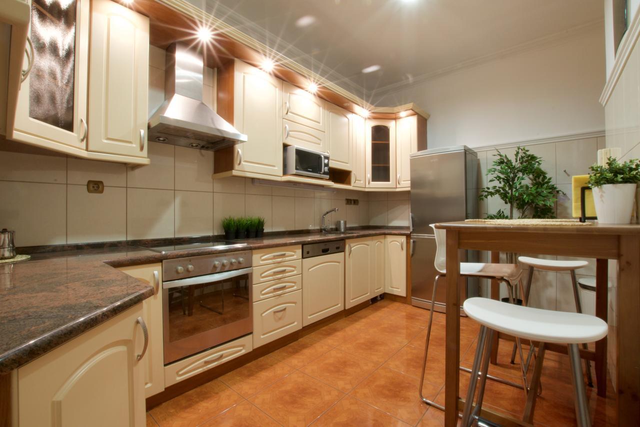 בודפשט Standerd Apartment By Hi5 - Lovag Family Suites מראה חיצוני תמונה